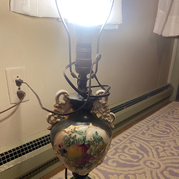 Antique painted porcelain lamp w flowers Victorian look - Picture 12 of 12